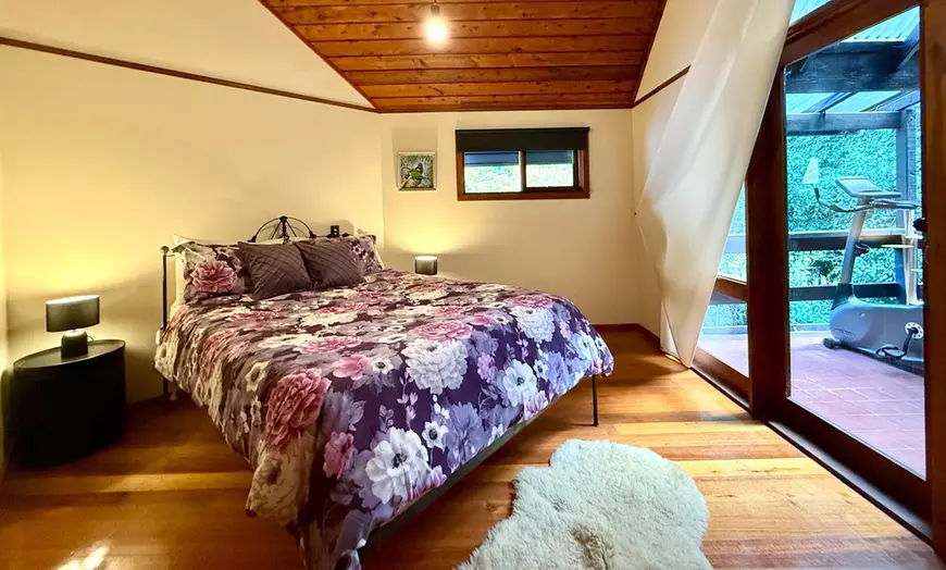 Image 1: Mountain Retreat, Yarra Valley: 1-3-Night in Cottage