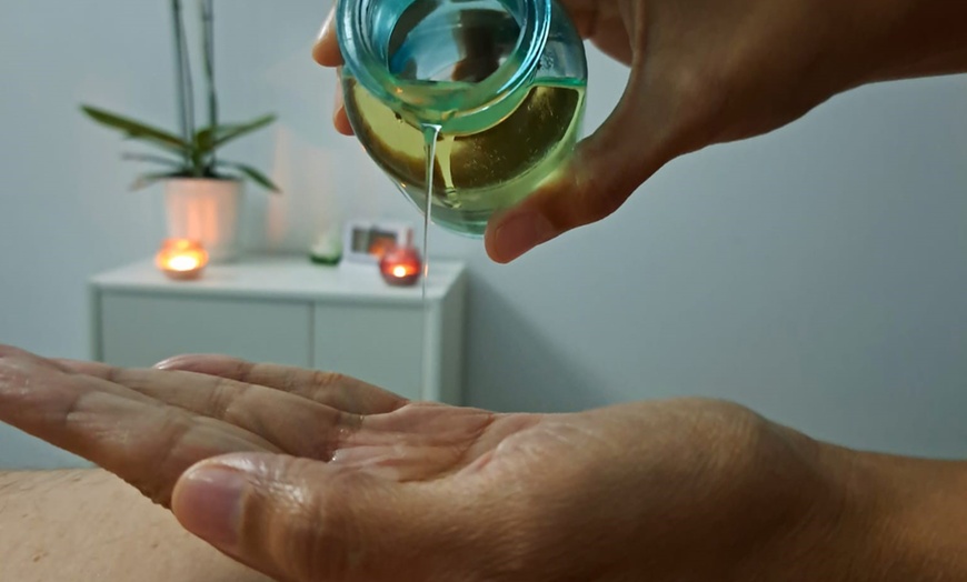 Image 3: Masaje relajante de 30 minutos o tailandés tradicional de hasta 1 h