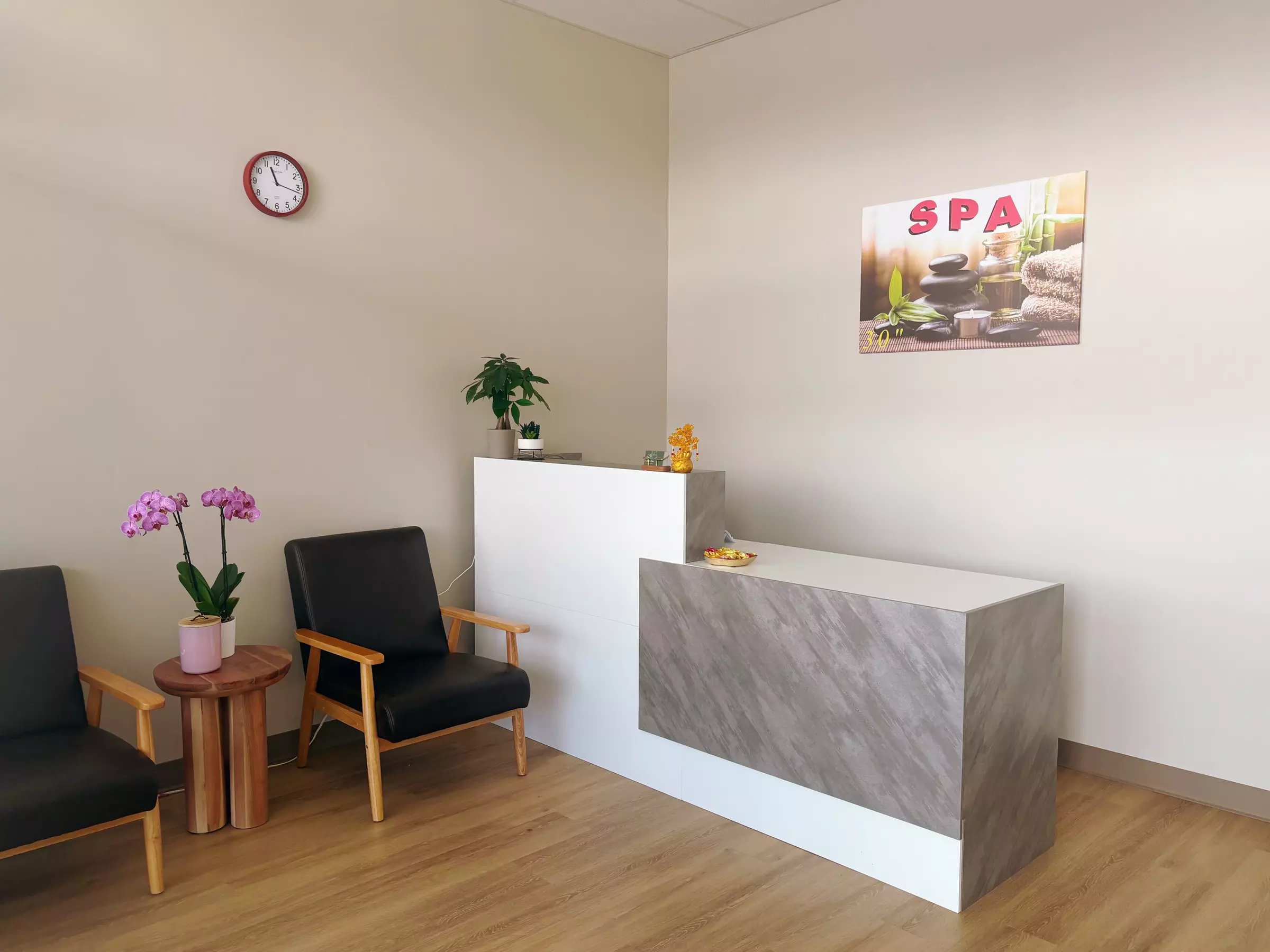 Unwind with Single or Couple 60- or 90-Minute Head Spa Treatment