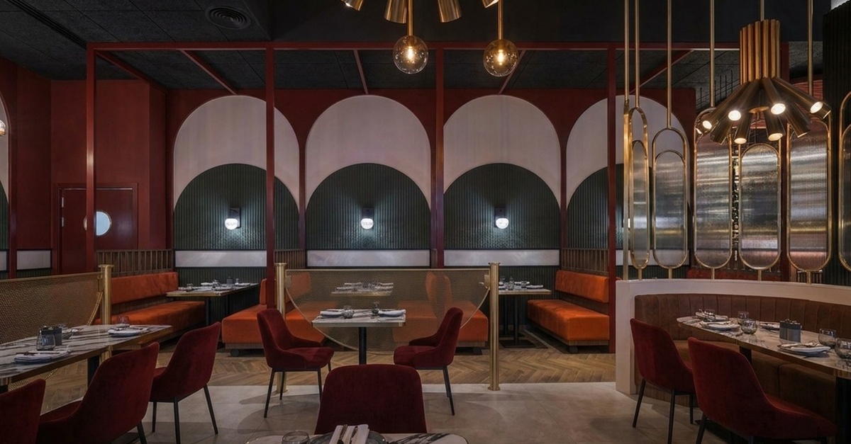 Cosmopolitan Bar And Eaterie With Live Music Cosmopolitan Bar And Eaterie With Live Music