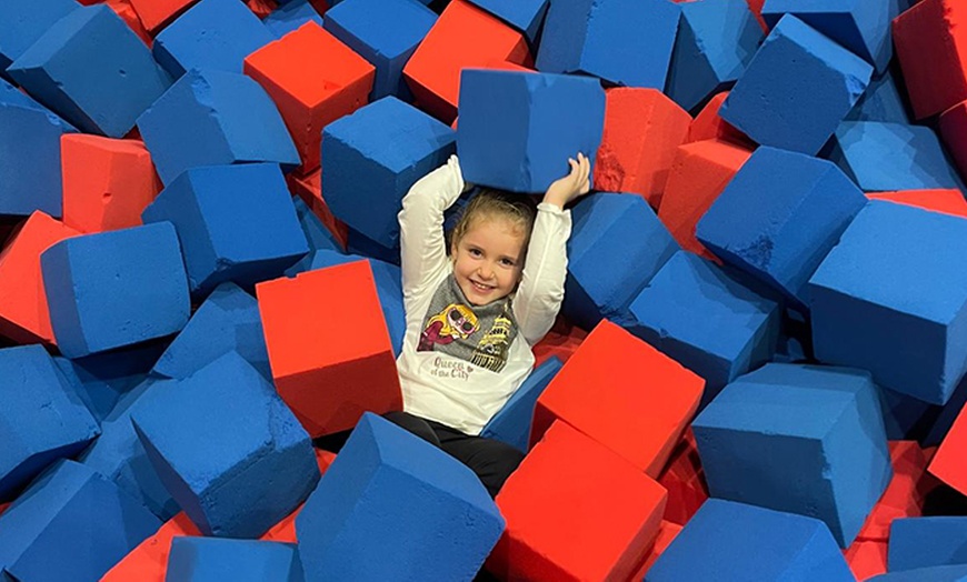 Image 5: Campamento Climbat Kids Thader con monitores, actividades y almuerzo