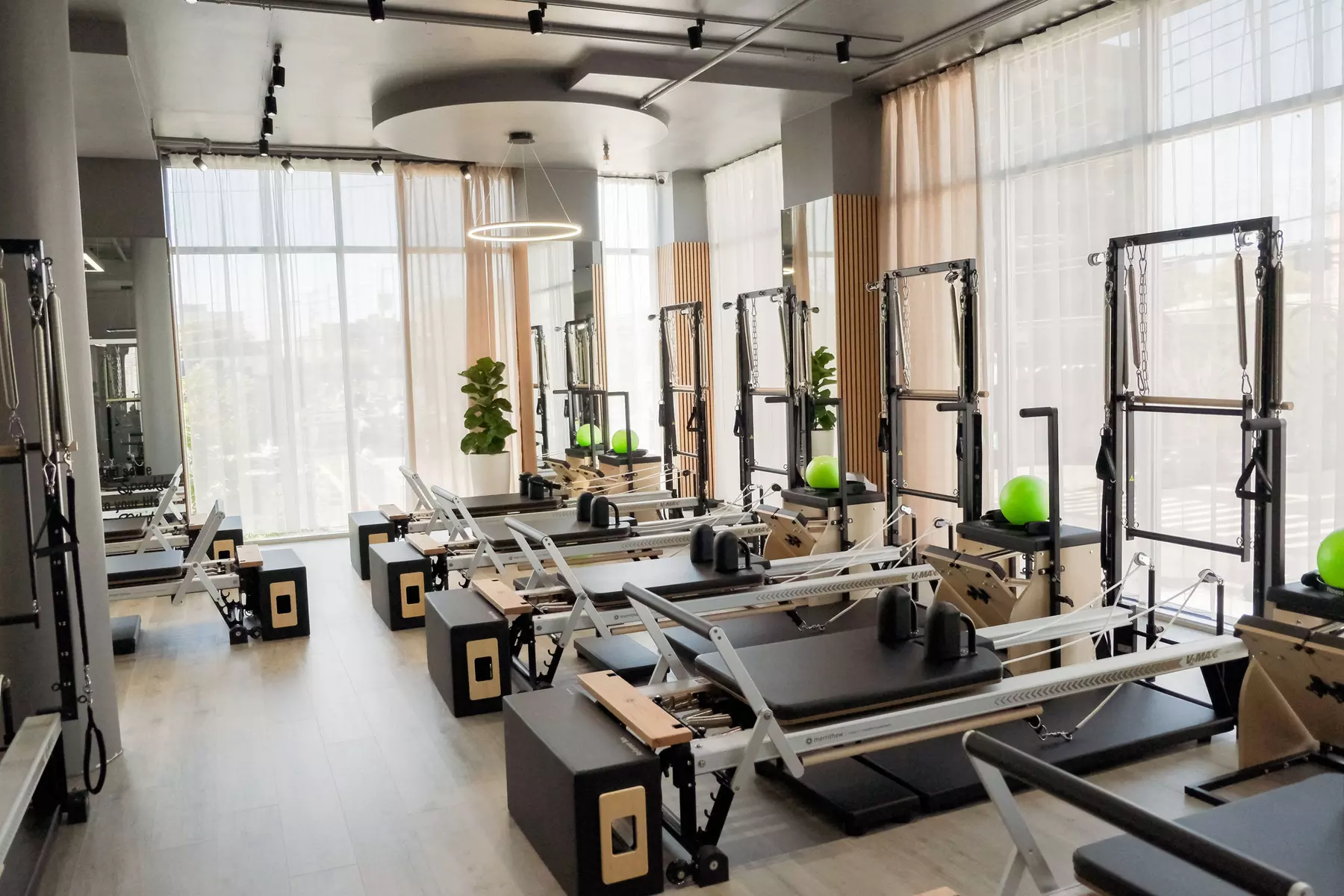 Pilates & Yoga Drop-In Class – Brooklyn Wellness