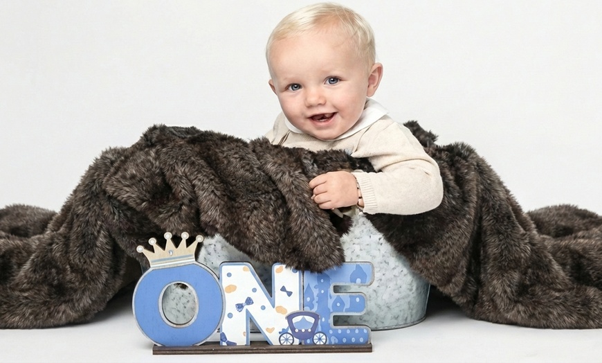 Image 3: Capture Your Baby's Joyful Milestones with Cake Smash Session
