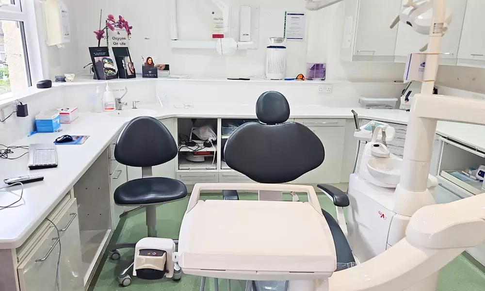 Essential Dental Check-up and X-Ray Service / Hygienist Treatment