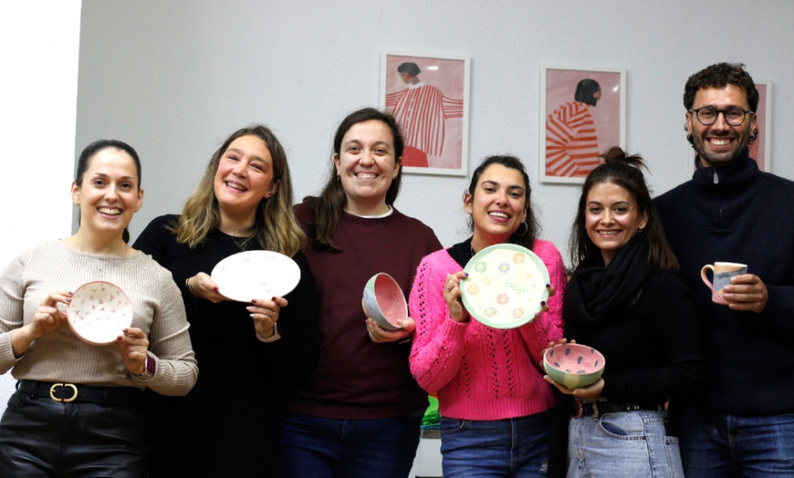 Image 21: Taller creativo de cerámica a elegir con bebida para 1, 2 o 4 personas