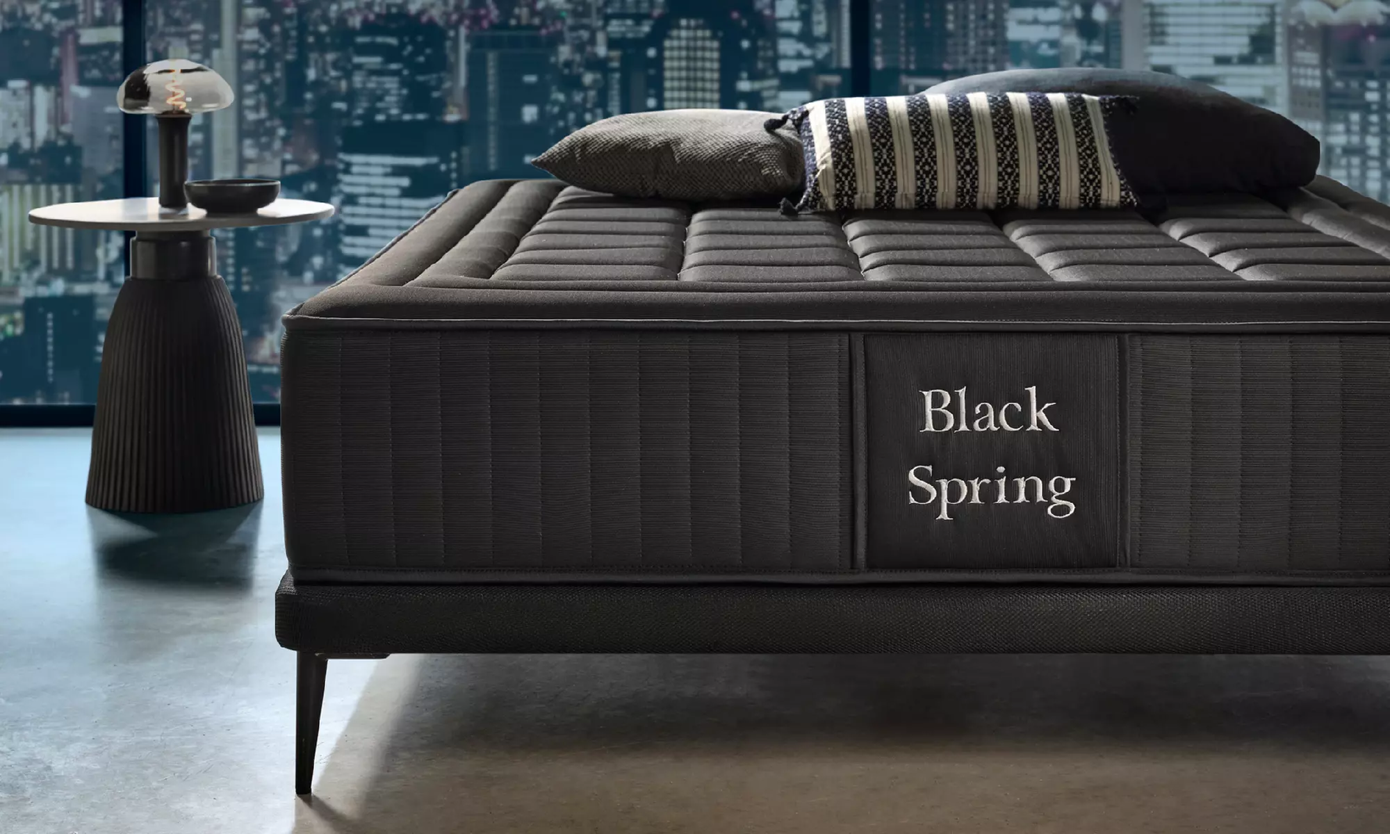 Taschenfederkern- und Memory-Schaum-Matratze „King Spring Black“