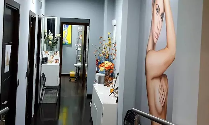 Corporal reductor: Sesiones de cavitación, presoterapia y masaje drenante