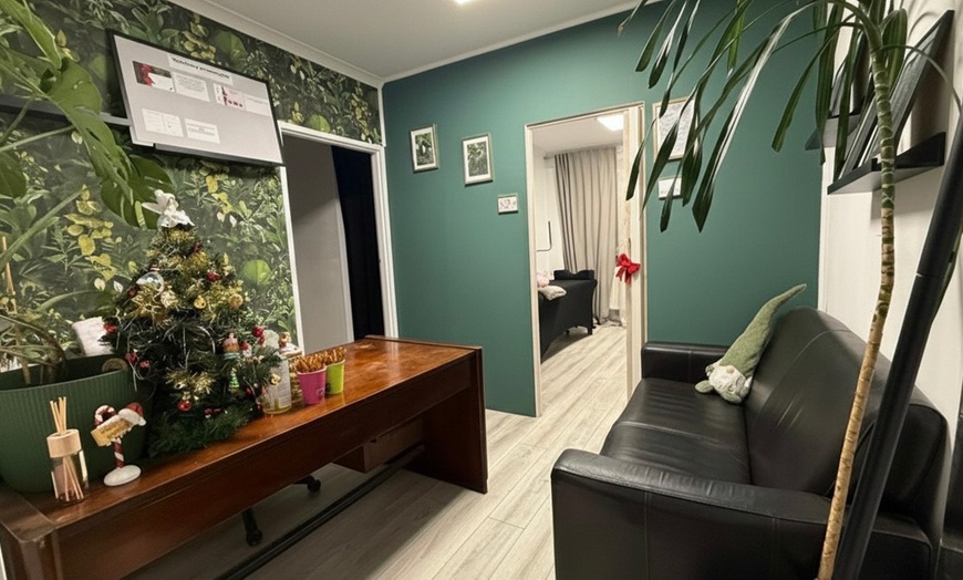 Image 7: Kobido, masaż gorącymi kamieniami, stemplami ziołowymi i więcej