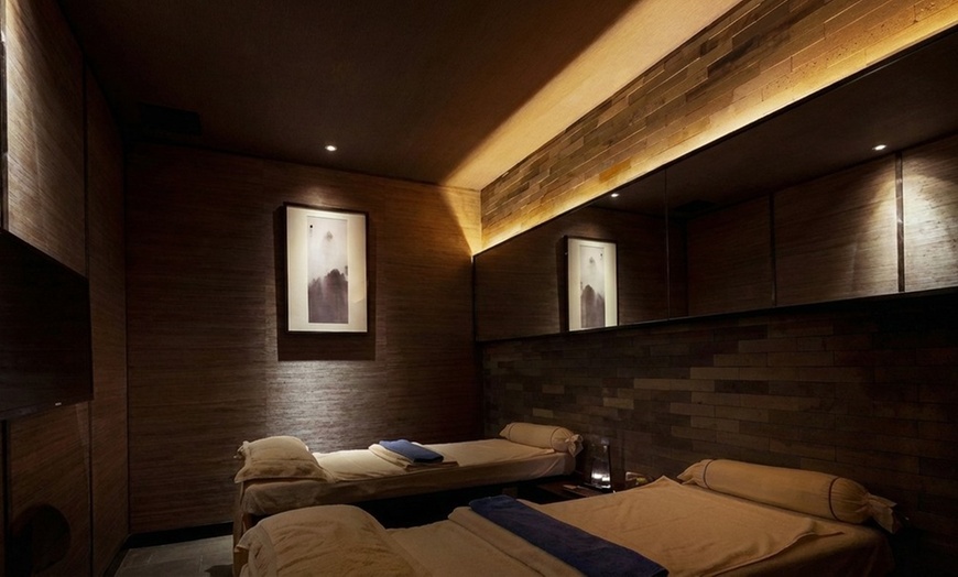 Image 3: 120-Minute Massage and Facial Spa Packages