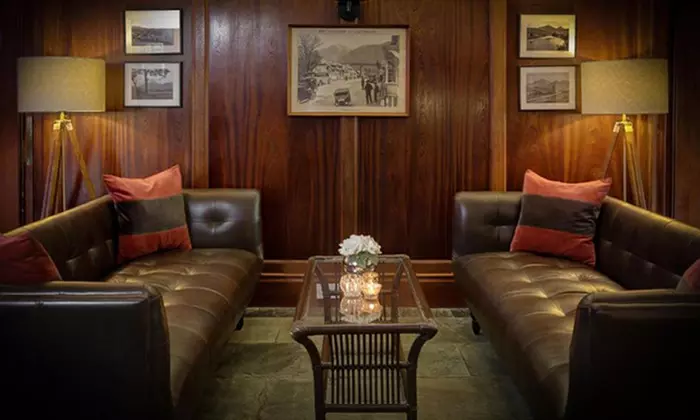 Scotland, Stirling :Two-Night with Late Check out, Breakfast