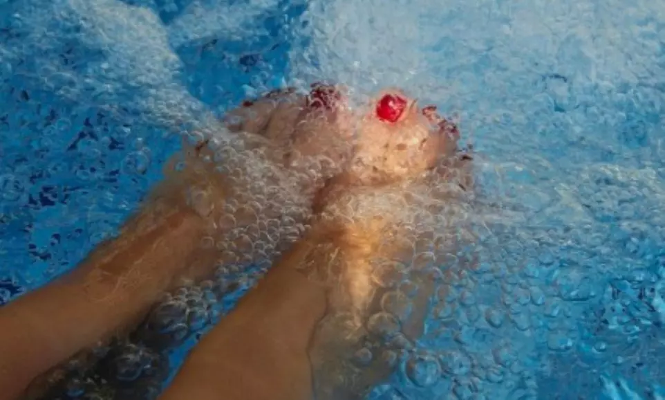 Relax with a 1- or 2-hour Couples Reflexology Cruise