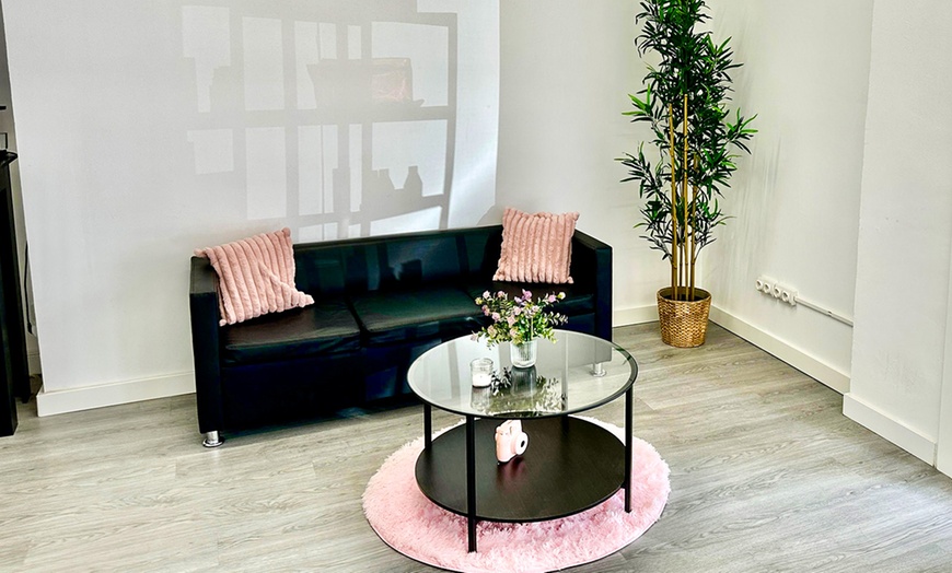 Image 2: Ritual Head Spa japonés Esencial, Vital o Divino y bebida de cortesía