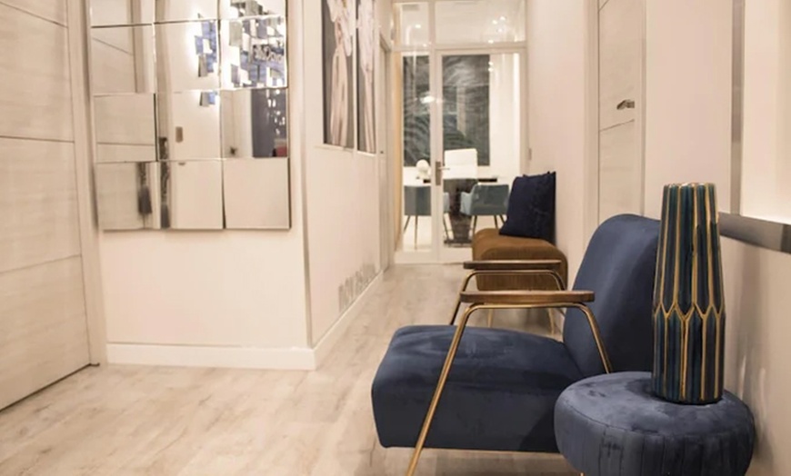 Image 5: "Total face antiaging": tratamiento con hidrolimpieza facial y láser