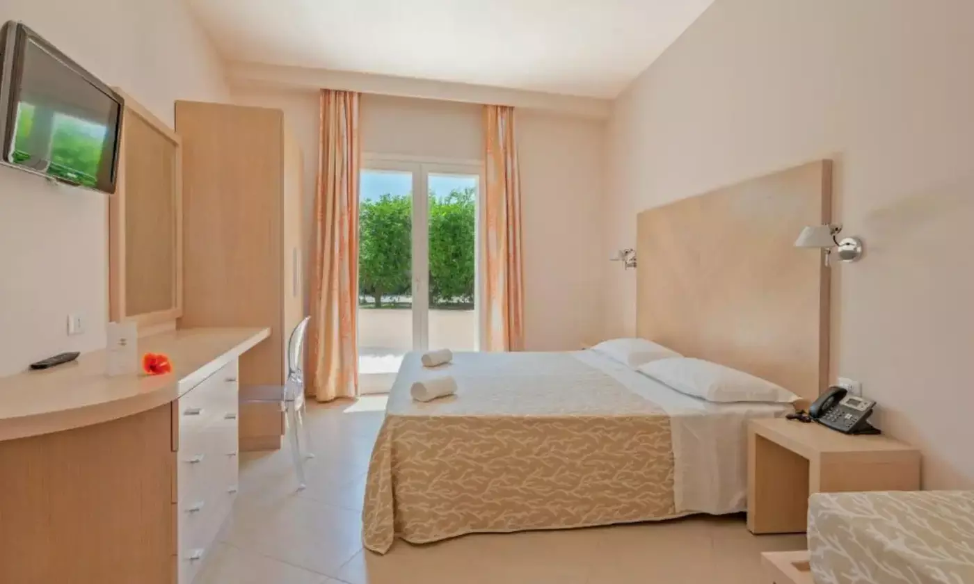✈ 11-Day Rome, Sicily, Calabria & Sorrento Vacation with Air