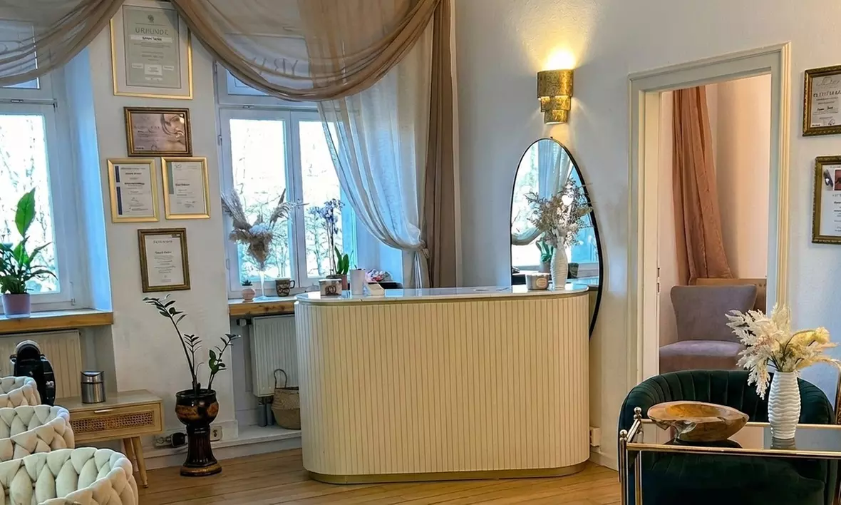 Klassische Gesichtsreinigung, Fruchtsäurebehandlung oder Microneedling