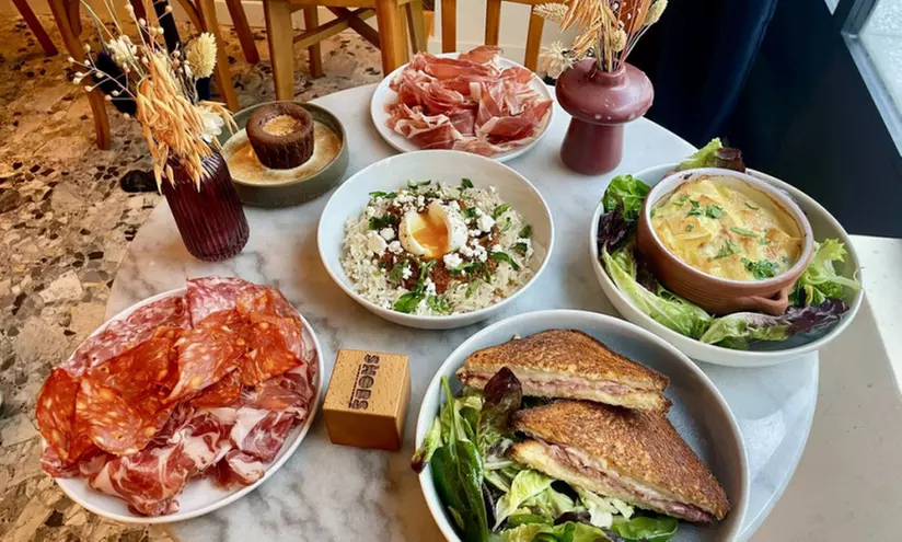 Saveurs, vins, bières et ambiance pétillante : plongez dans l’univers des Snobs à 2 ou 4 (jusqu'à 34% de remise) - Primary Image