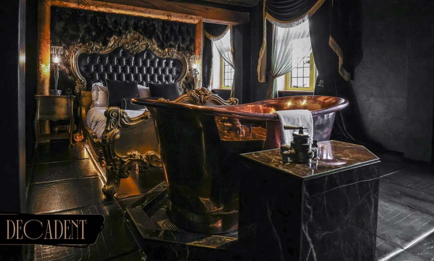 Image 20: Beaconsfield or Stadhampton: 5* Luxurious Hotel Break with Breakfast