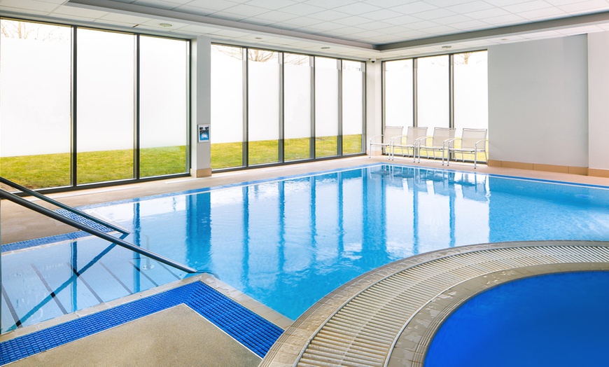 Image 2: Choice of Spa Day with Treatments, Lunch & Prosecco