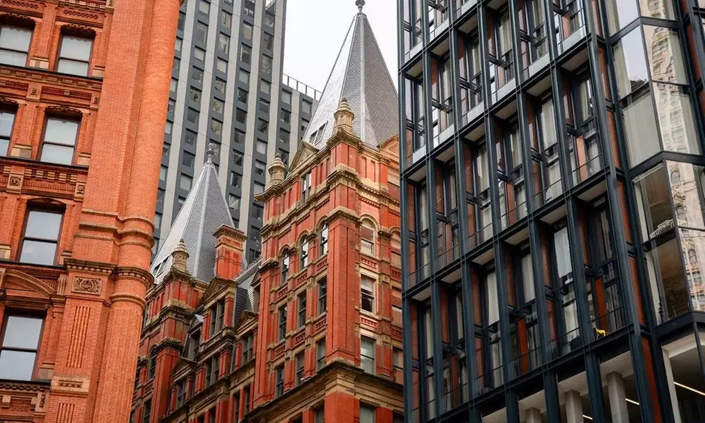 Explore NYC's Iconic Sites on an Award Wining Bus, Cab or Walking Tour