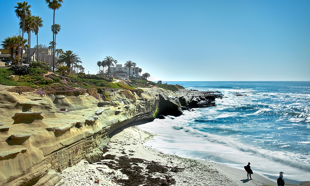 A 4-Hour Coastal Drive Sightseeing Tour for 2 or 3 w/ Beverages
