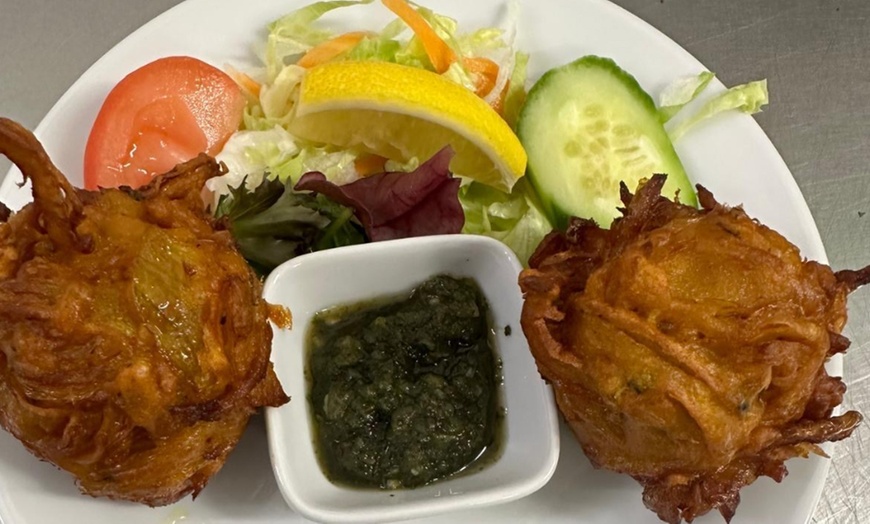 Image 5: Indian Feast for 2 or 4: Starter, Main, Side & Drink at Tandoori 