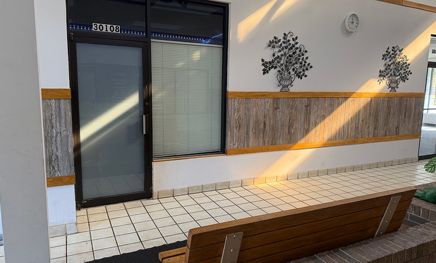 Image 4: Full Set of Classic / Hybrid or Wet Set / Volume Eyelash Extensions 