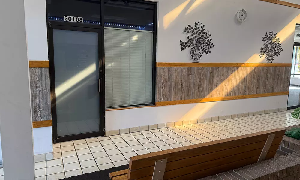 Full Set of Classic / Hybrid or Wet Set / Volume Eyelash Extensions