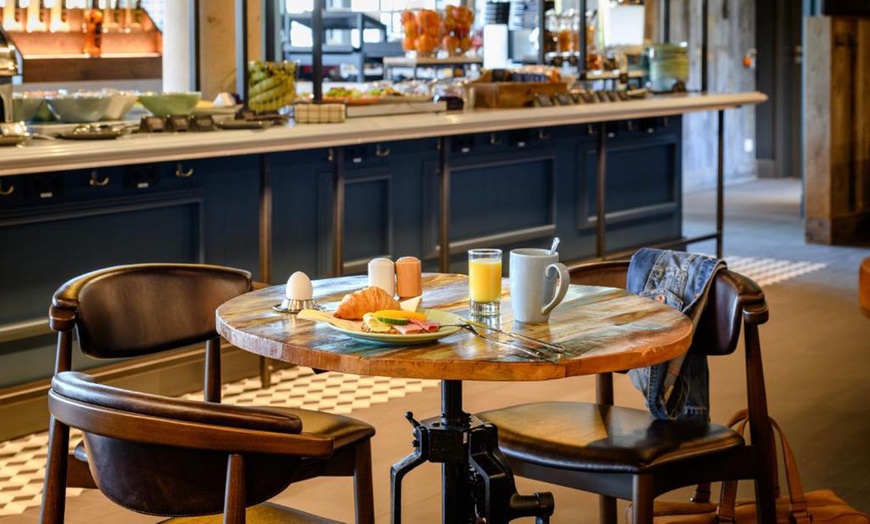 Image 11: Landshut: camera Standard con colazione per 2