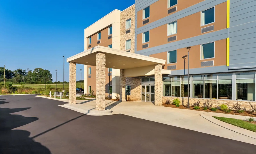 Image 2: Cozy & Comfortable stay close to Maxwell Airforce Base