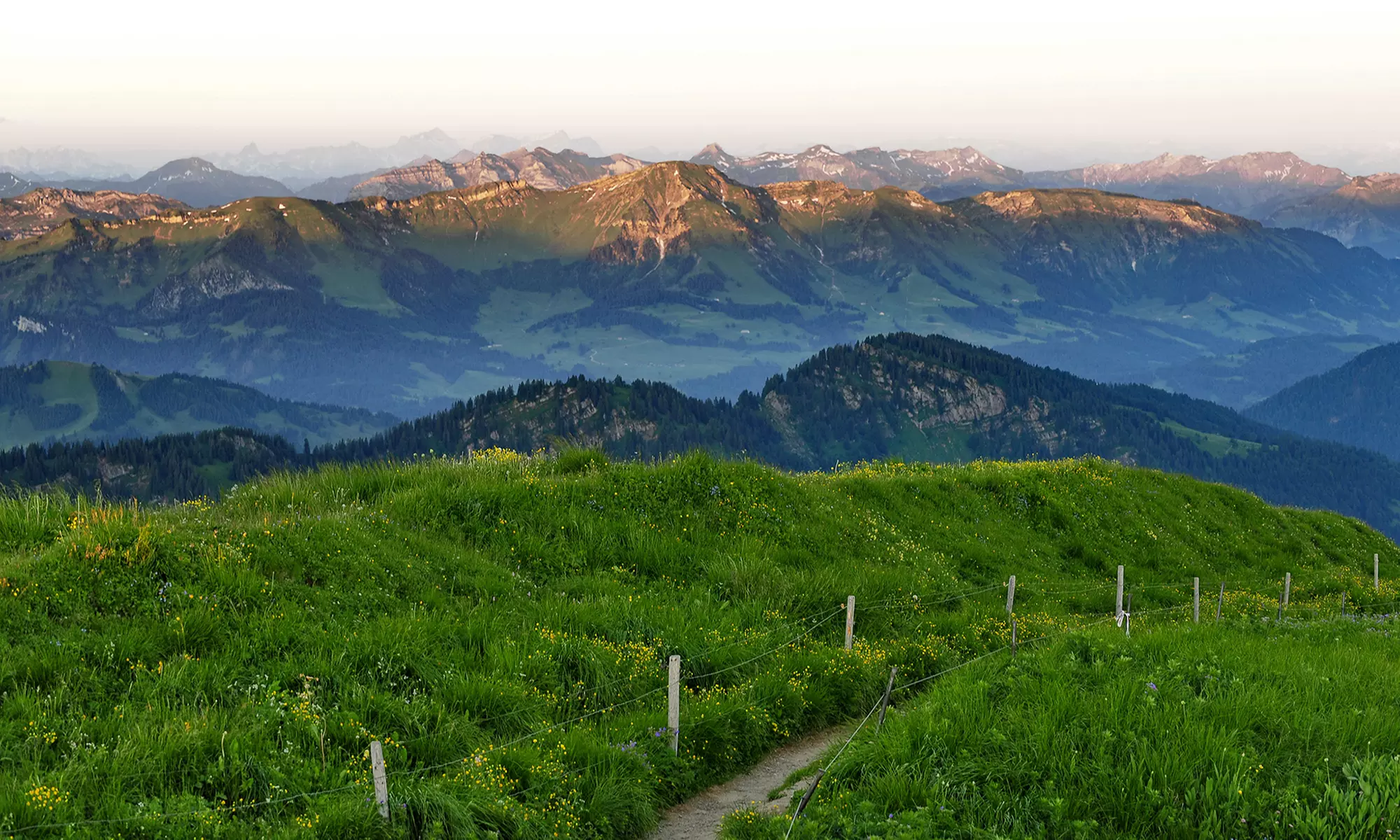 Allgäu: 3 notti in camera doppia, colazione o mezza pensione e buono beauty al Golf & Alpin Wellnessresort Ludwig Royal - Primary Image