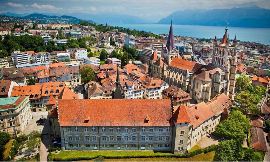 Image 14: Thonon-les-Bains : chambre double avec petit-déjeuner en option