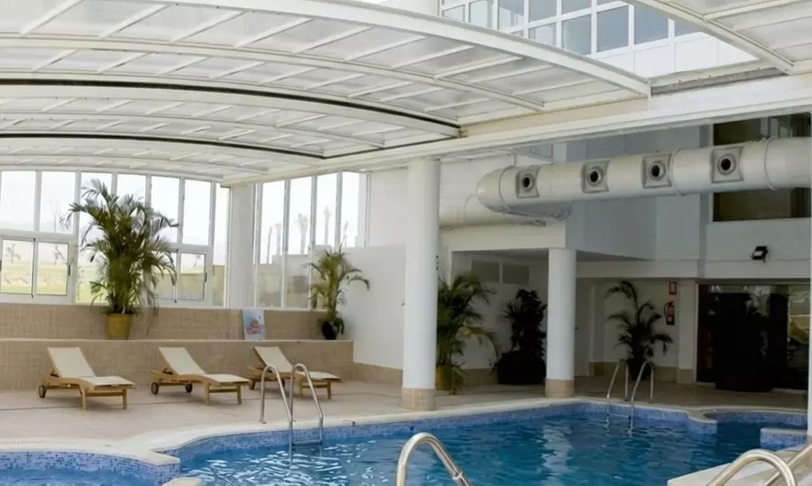 Circuito spa con masaje, cava y opción de cena o desayuno