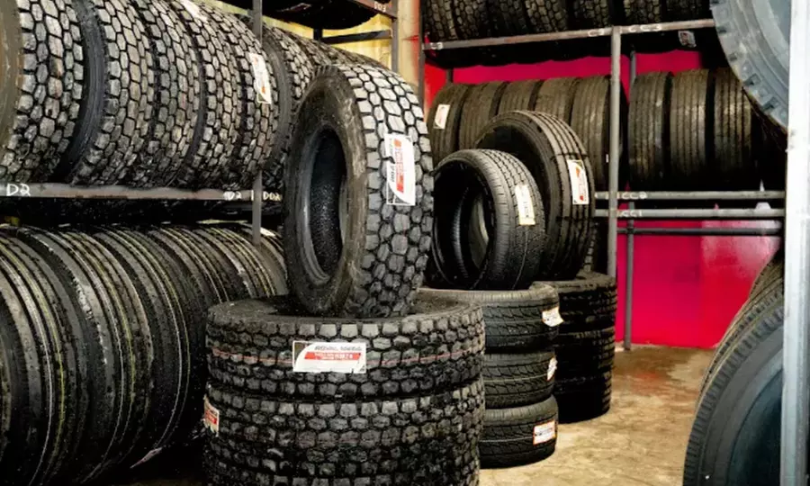 Keep Your Engine Smooth with Synthetic or Conventional Oil Change