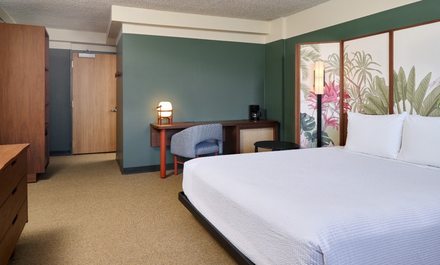 Image 9: Pagoda Hotel: Family-Friendly & Affordable - Book Now!