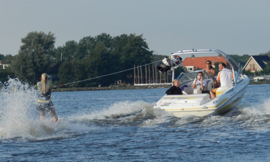 Image 11: Actief uitje op het water: waterski- of wakeboard-les