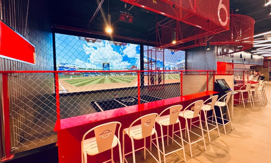 Image 6: Experiencia en simulador de bateo de béisbol durante 30 o 60 minutos