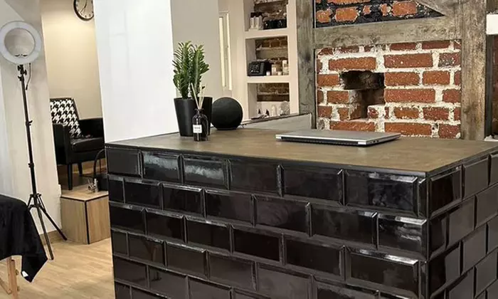 Laminado de cejas con diseño, depilación y tinte de cejas y pestañas