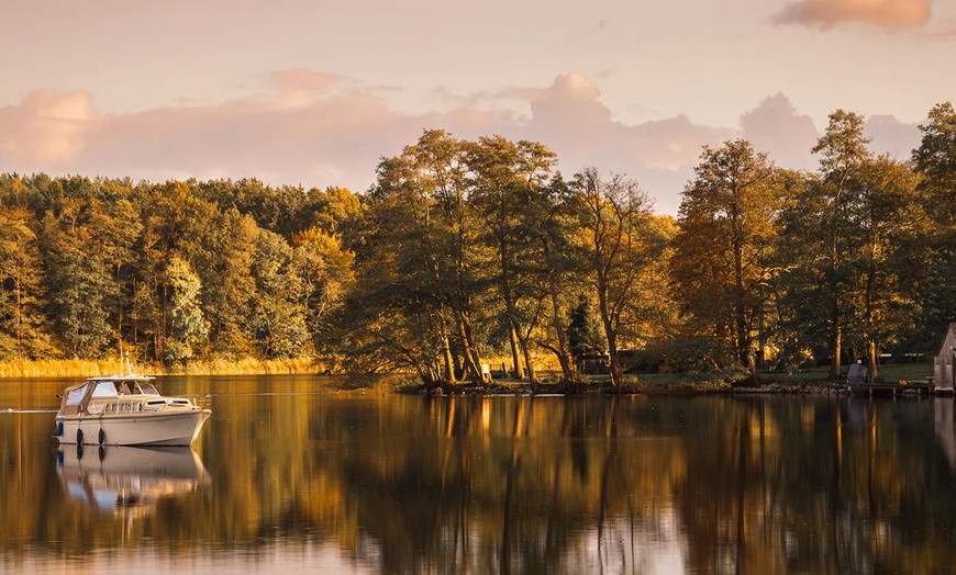 Image 2: Müritz: 1-3 Nächte inkl. Frühstück & Sauna, opt. Rückenmassage