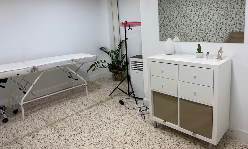 Image 2: Láser con mascarilla de carbón activo o limpieza facial láser  