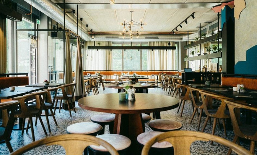 Image 2: After Eight Dinner im HP8: Winterliche Gourmet-Gaumenreise in 5 Gängen