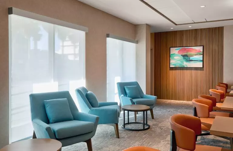Comfortable Budget Hotel Near LAX With Parking Included