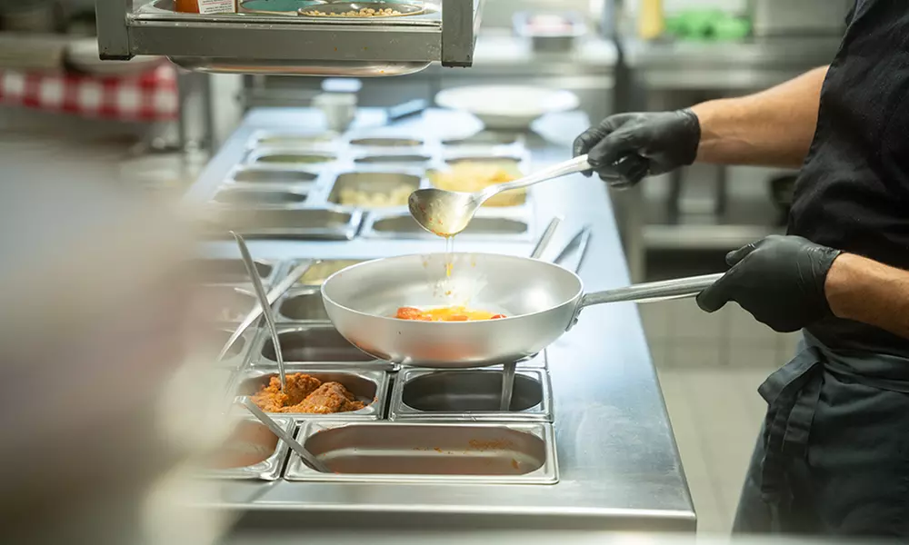 Grillteller Royal & Dessert nach Wahl im Steak Royal für 2-4 Personen