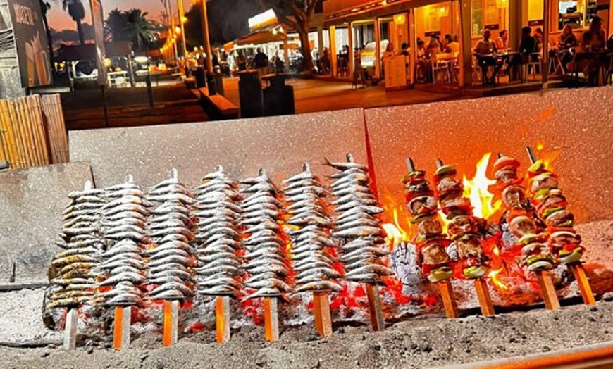 Image 6: Menú de arroces para 2 o 4 en primera línea de playa