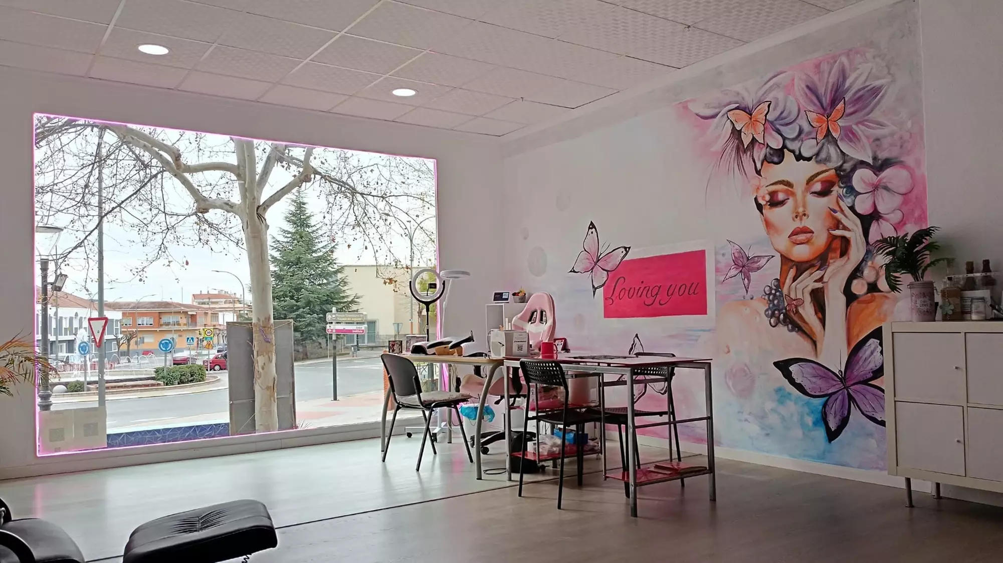 Manicura o pedicura semipermanente, gel o acrílicas