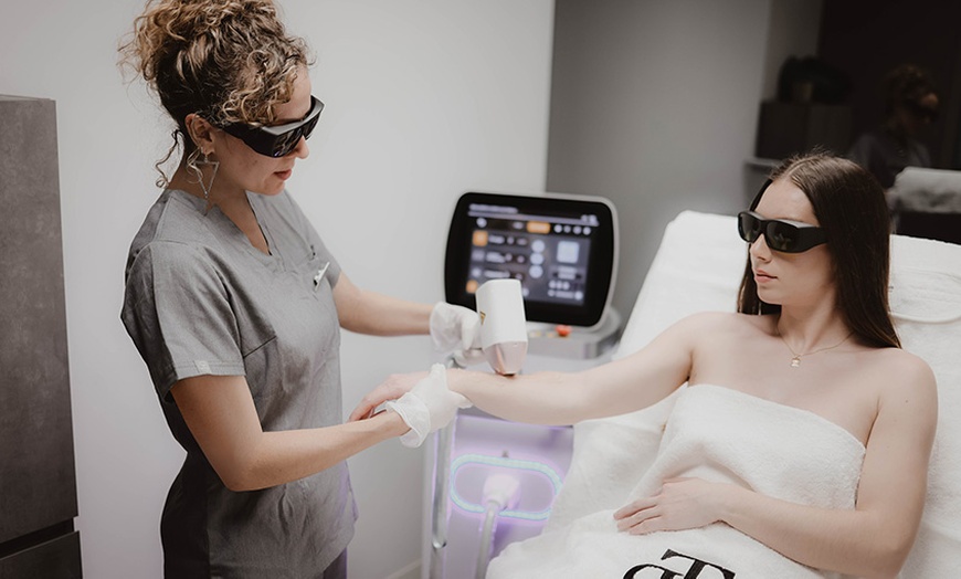 Image 2: 1 à 8 séances d'épilation laser avec GE FIT