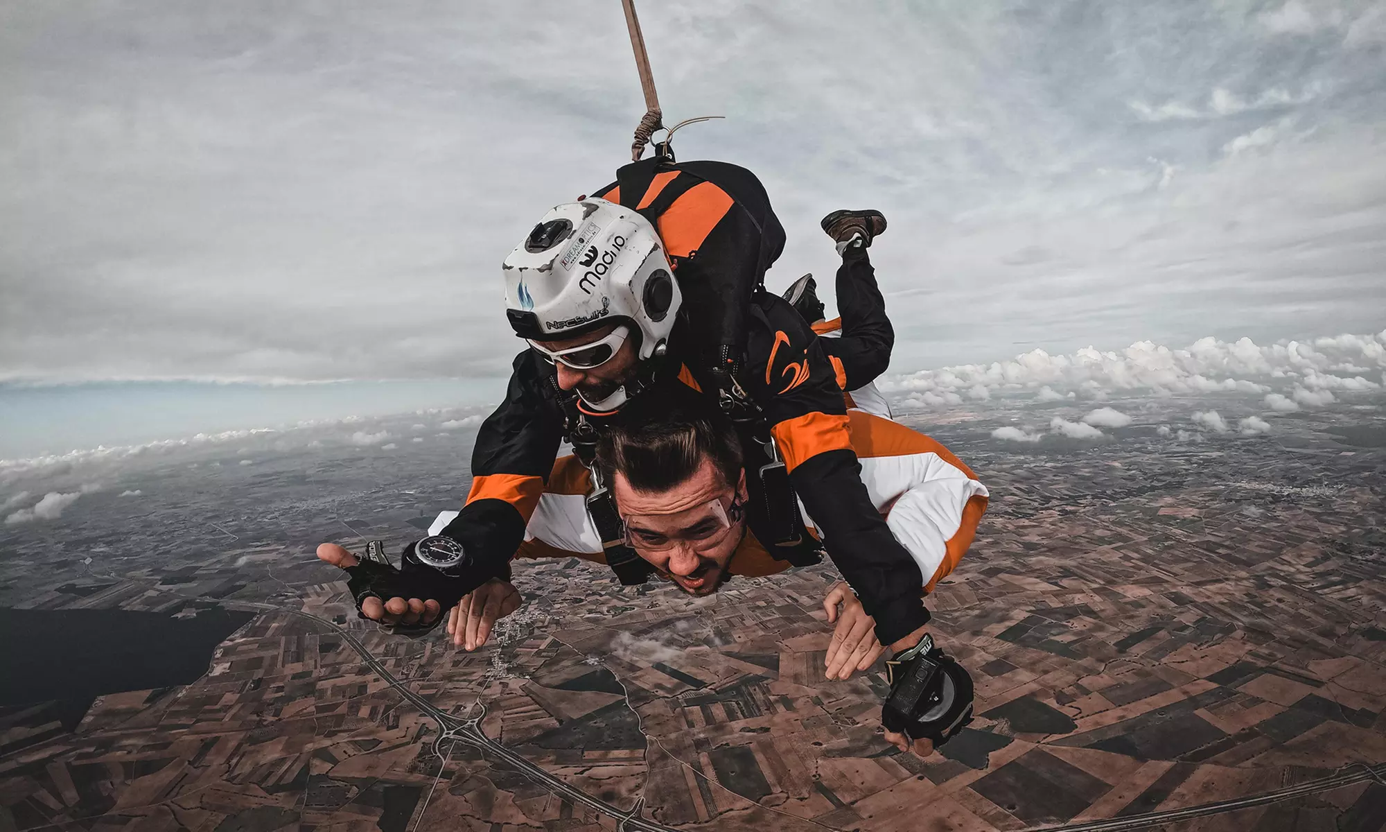 Salto tándem en paracaídas a 4500 m sobre el nivel del mar para 1 o 2