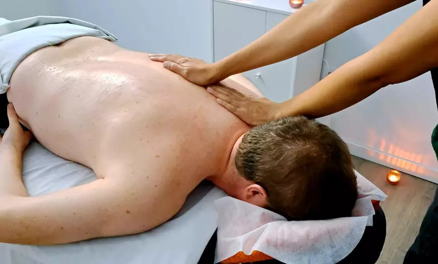 Image 4: Masaje relajante de 30 minutos o tailandés tradicional de hasta 1 h