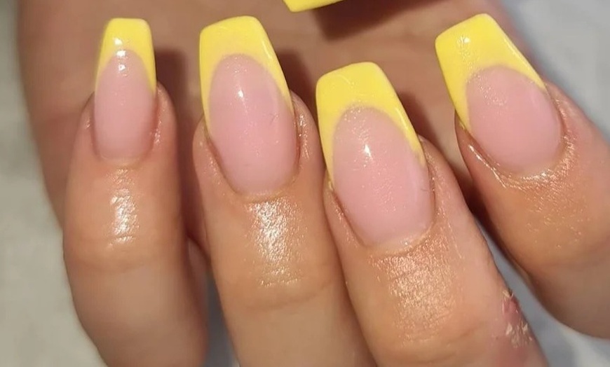 Image 5: Luxury Shellac & BIAB Manicures & Pedicures