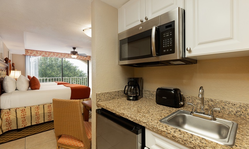 Image 5: Splash into adventure with waterpark fun for all ages!