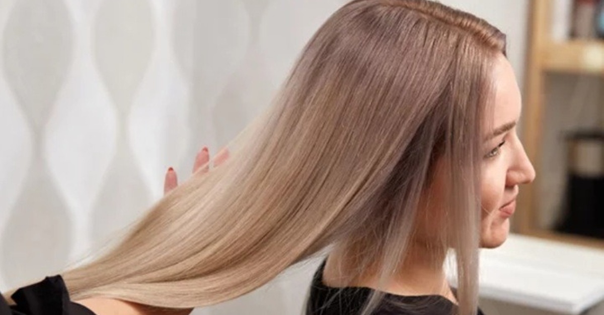 Servicio de peluquería con corte, peinado, tinte o mechas en Málaga